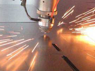 Avantages de la machine de découpe laser dans l'industrie du matériel